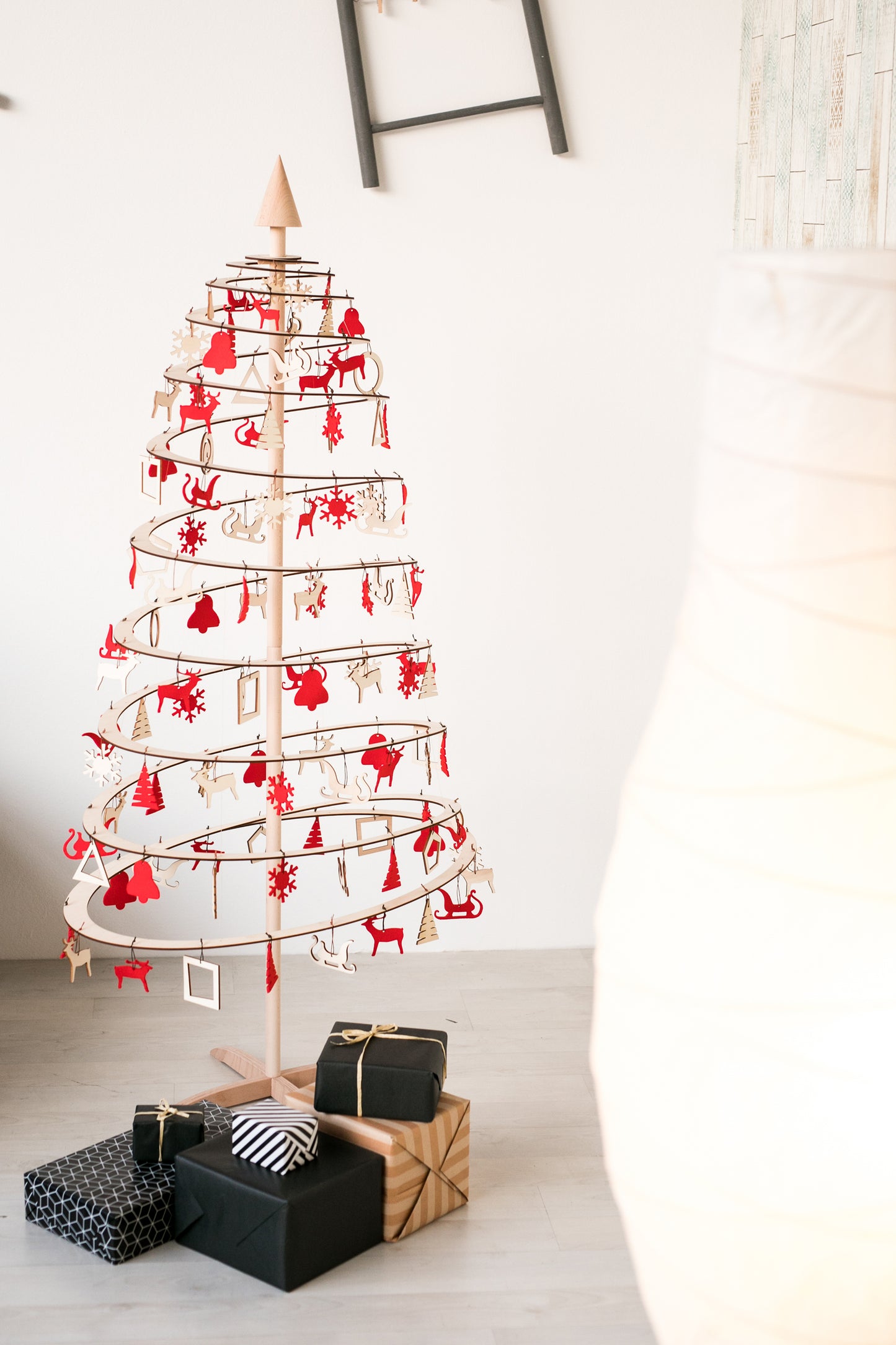 Large oval mix decoration set - Santa's Light Shop