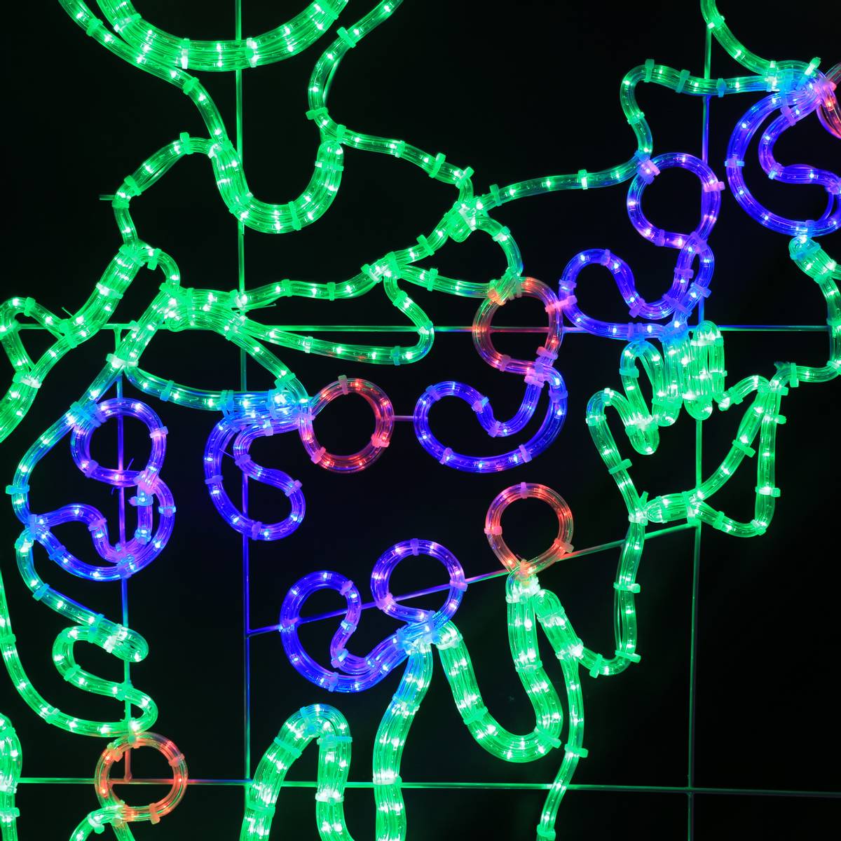 The Grinch steals Christmas tree - LED Motif - Santa's Light Shop